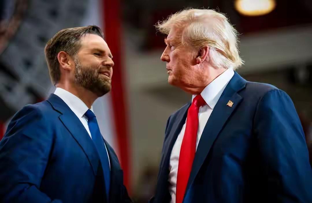 特朗普又玩起二人转，成了功劳归自己，败了责任归万斯

4月1日，特朗普在一场活动