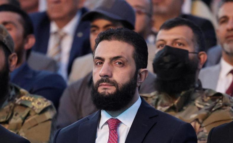 美军全面撤出叙利亚刚满十天，大马士革的审判台就搭好了。4月26日，朱拉尼政府首次