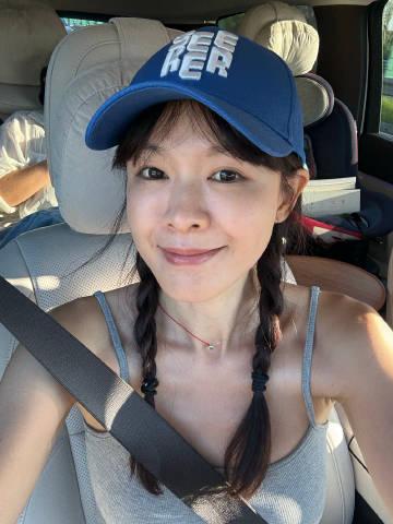 现在去北京查得好严格！连明星都一样要查身份证！

不仅如此，还要背身份证号，背身