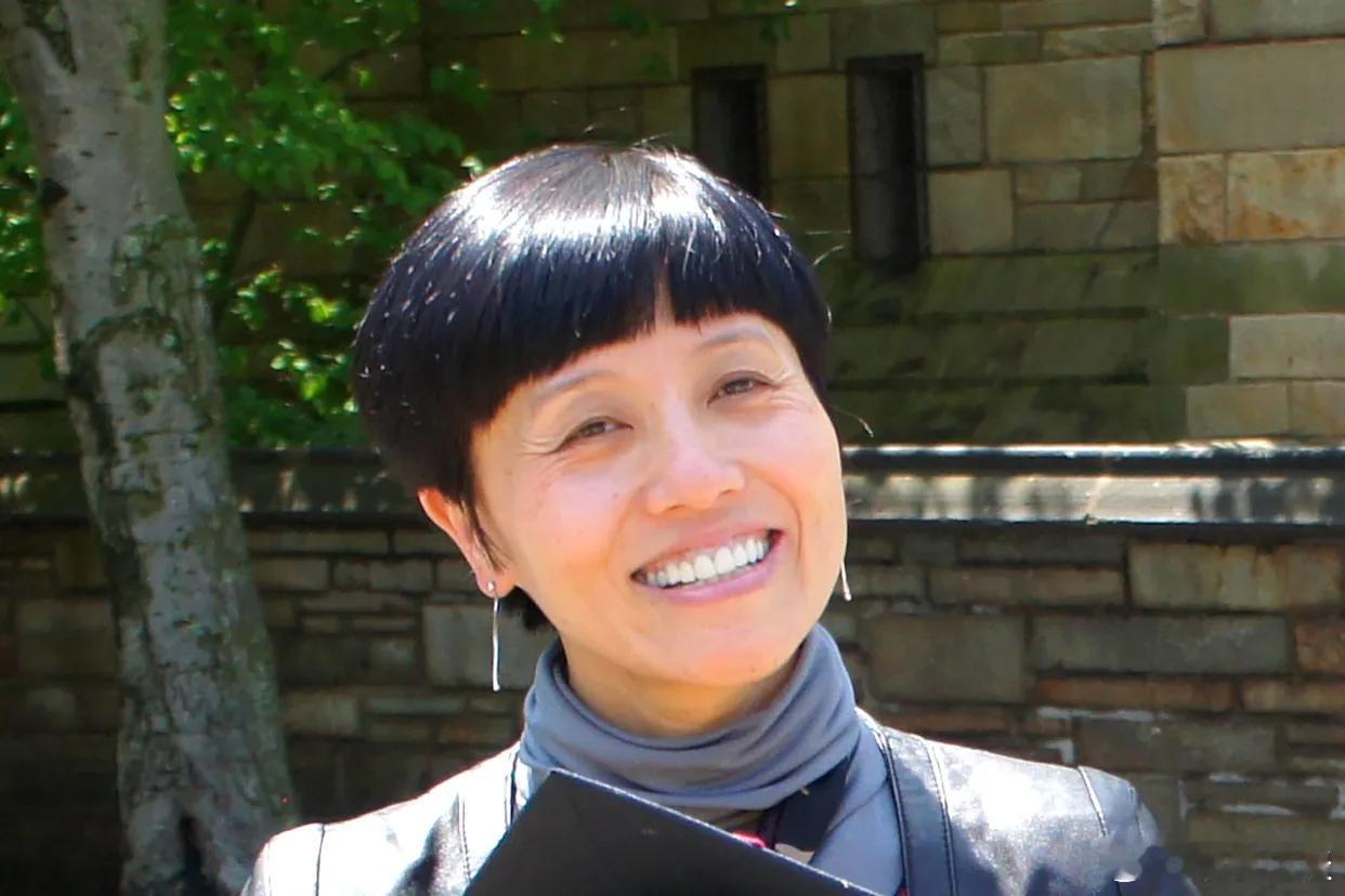 【美国西北大学一位科学家因与中国关系被质疑自杀身亡，家人提起诉讼并公开表态】（N