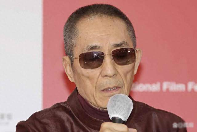 张艺谋在改剧本，资本已等得不耐烦，《三体》电影像一锅没开的水