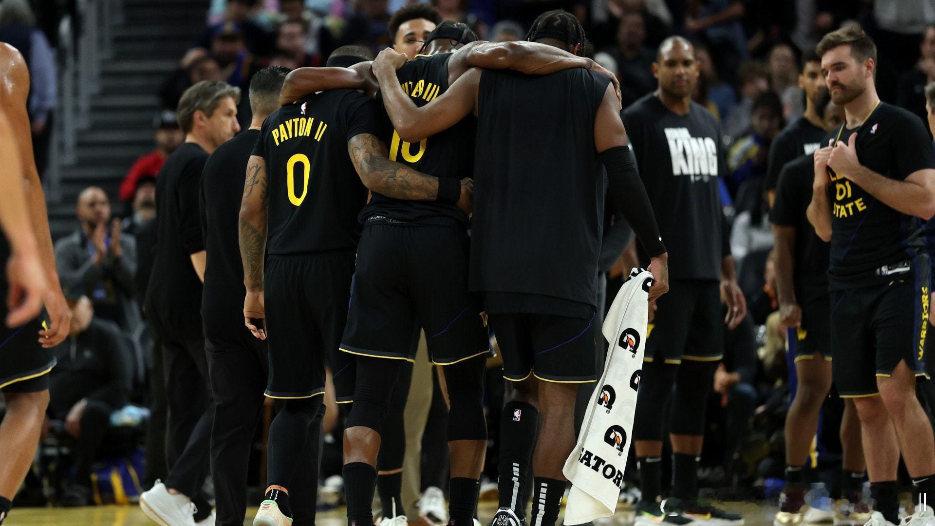 巴特勒遭受膝盖重大伤病被搀扶离场，赛后库里表示：他仍然想坚持罚球巴特勒受伤