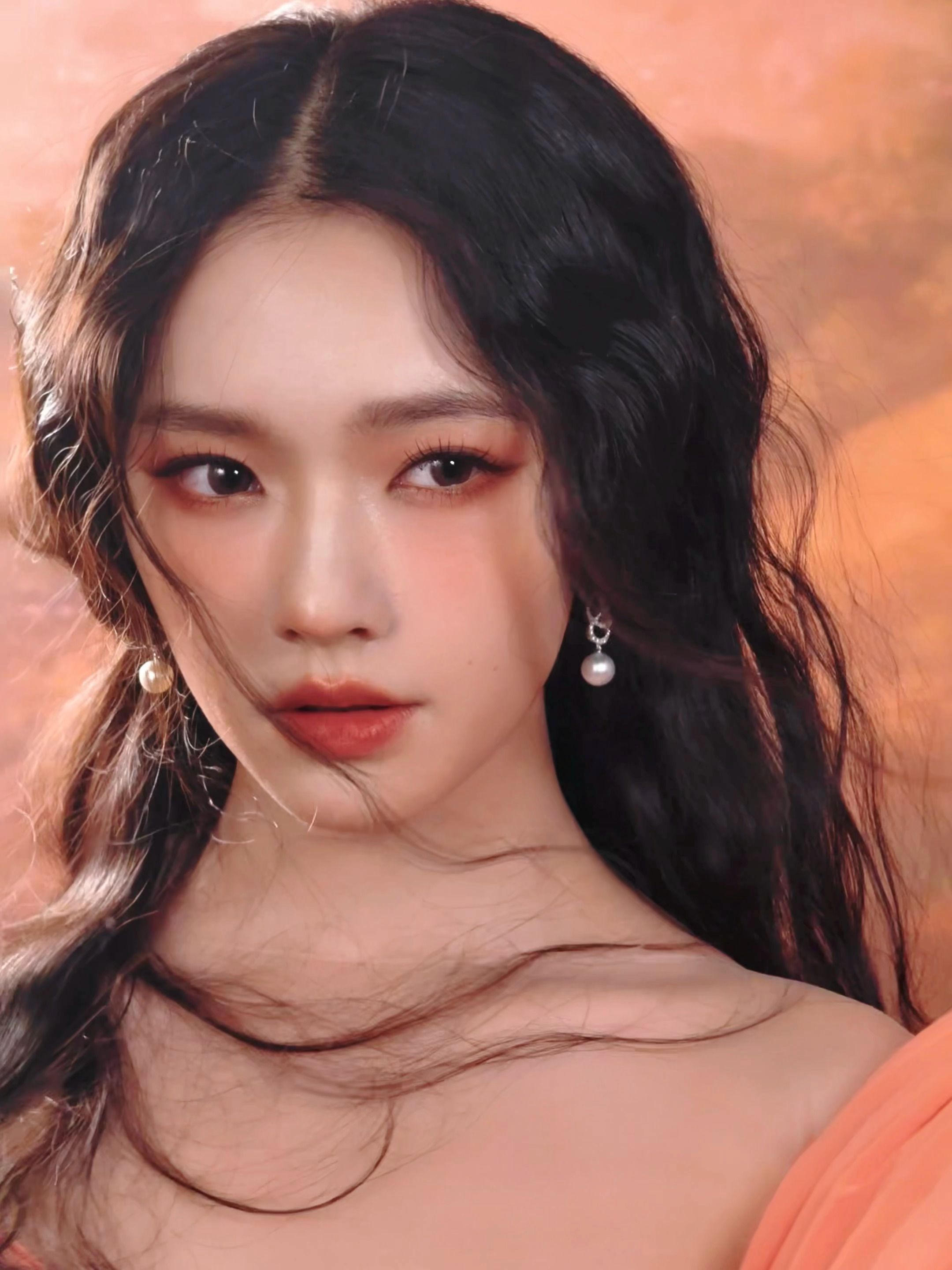 就这样吻上来了 林允妈咪🥺 