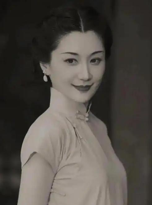 国民党前线团长的妻子，在军队医院遭6人轮奸，事后，施暴者叫嚣“强奸并不是了不起的