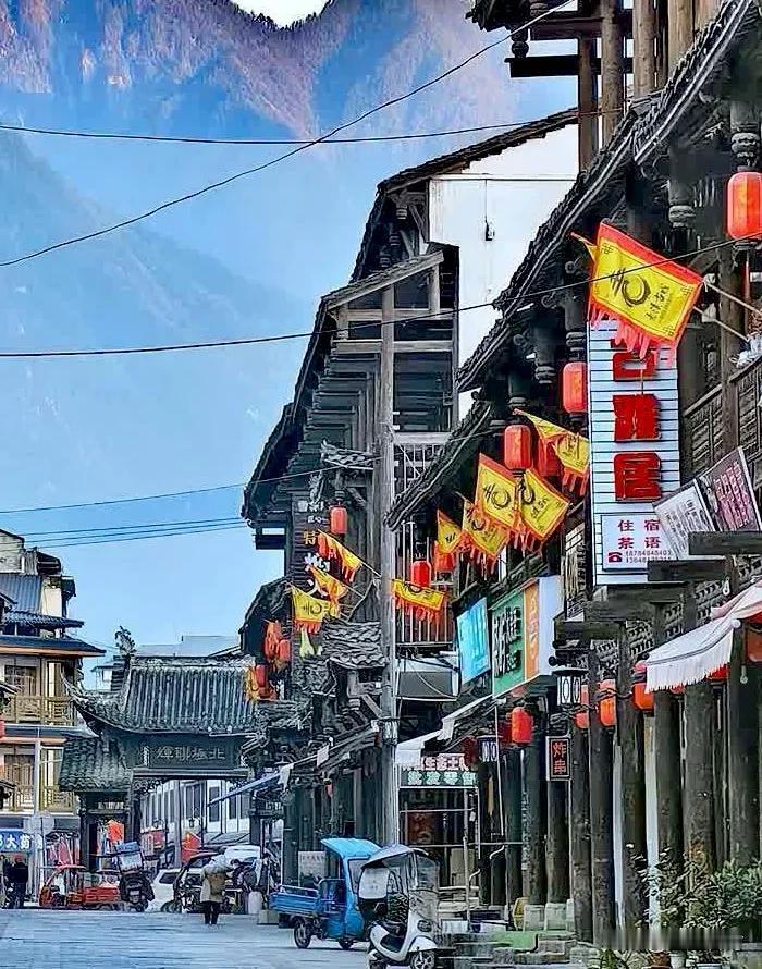 偏居一隅的四川青川青溪古镇，具有1700年建镇史，曾经是青川县城所在地，著名的连