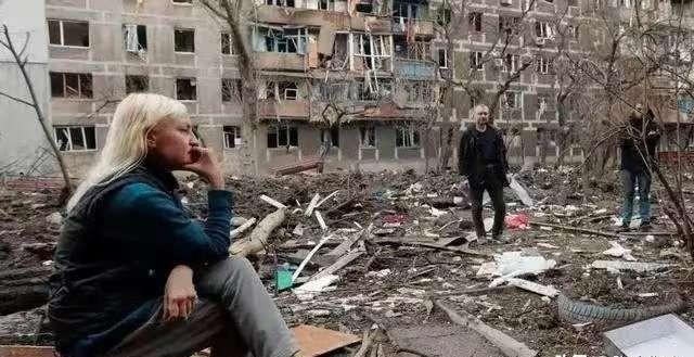 中国看得很清楚，乌克兰战后重建，中国绝不会参与，说到底，不是中国不想帮，是乌克兰