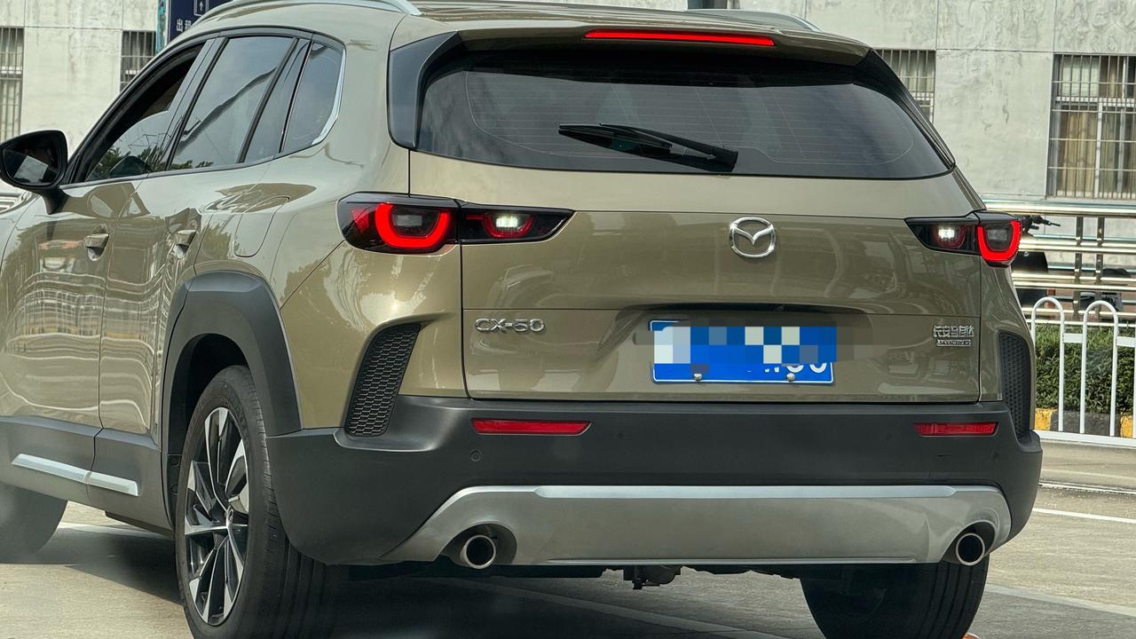 每次遇到马自达的新车
我都觉得他们的设计是没得挑剔的…
好看、好开，这两部份的情