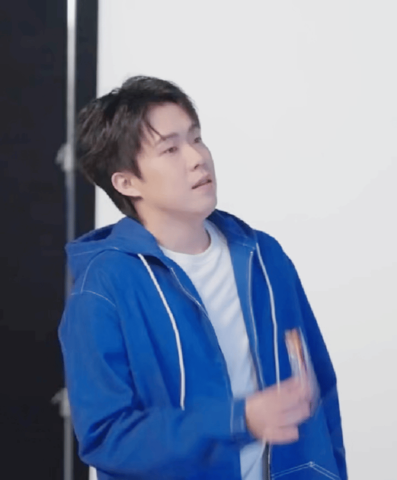 王楚钦 是青春男大来的