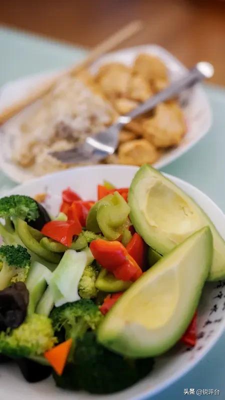 吃了一整天健康餐，我以为会瘦，结果惊掉下巴🤯
谁懂啊家人们！为了掉秤，我严格吃