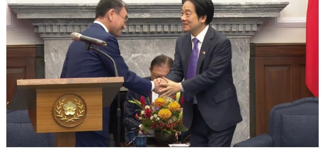 12月26日，赖清德会见了正在台湾访问的前日本外相河野太郎，那么他们谈了一些什么