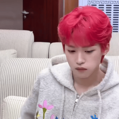 对啊 我是雷朋死士来的 