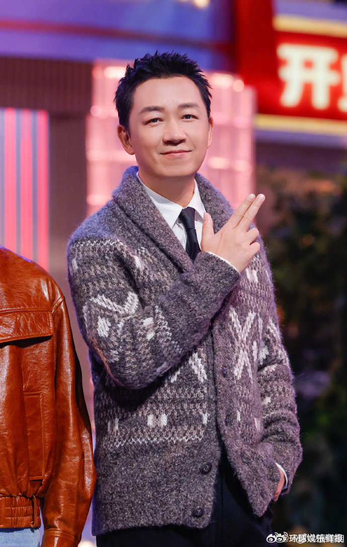 王鹤棣这波属于无效搜查潘粤明王鹤棣联手搜人好反差你好星期六 一个靠脑子破案，一个