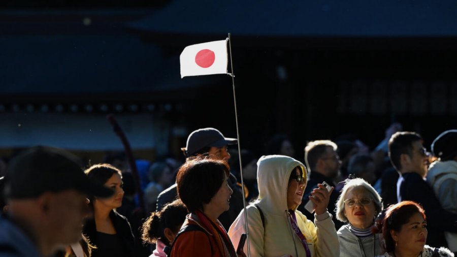 日本经济产业大臣暗示，可能在不重创民生的前提下，审慎考虑节油措施。石油储备虽能兜