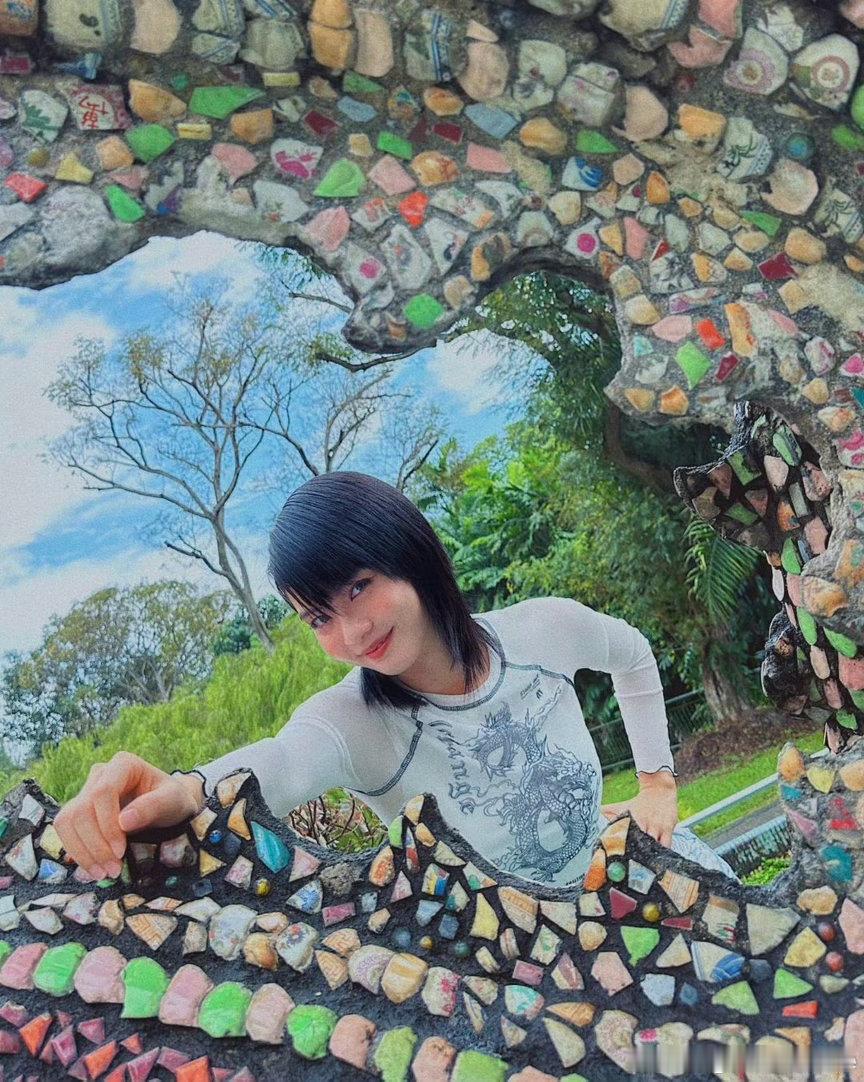 黄暄婷诠释反派破碎感黄暄婷反派演技层次感仅仅依靠细微的眼神变化，就能带动观众的情