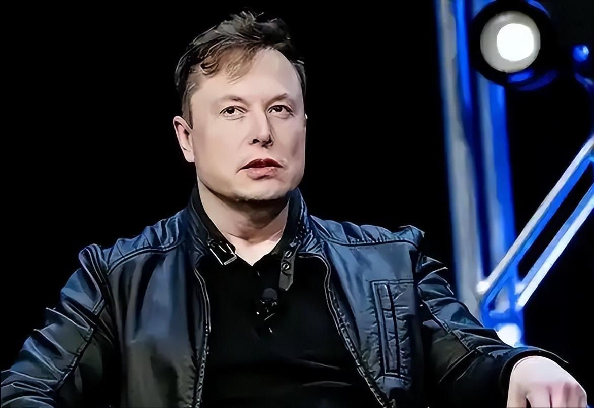 疯狂！马斯克真成万亿富豪了！就在前几天，SpaceX在美股敲钟，直接把他的身价推