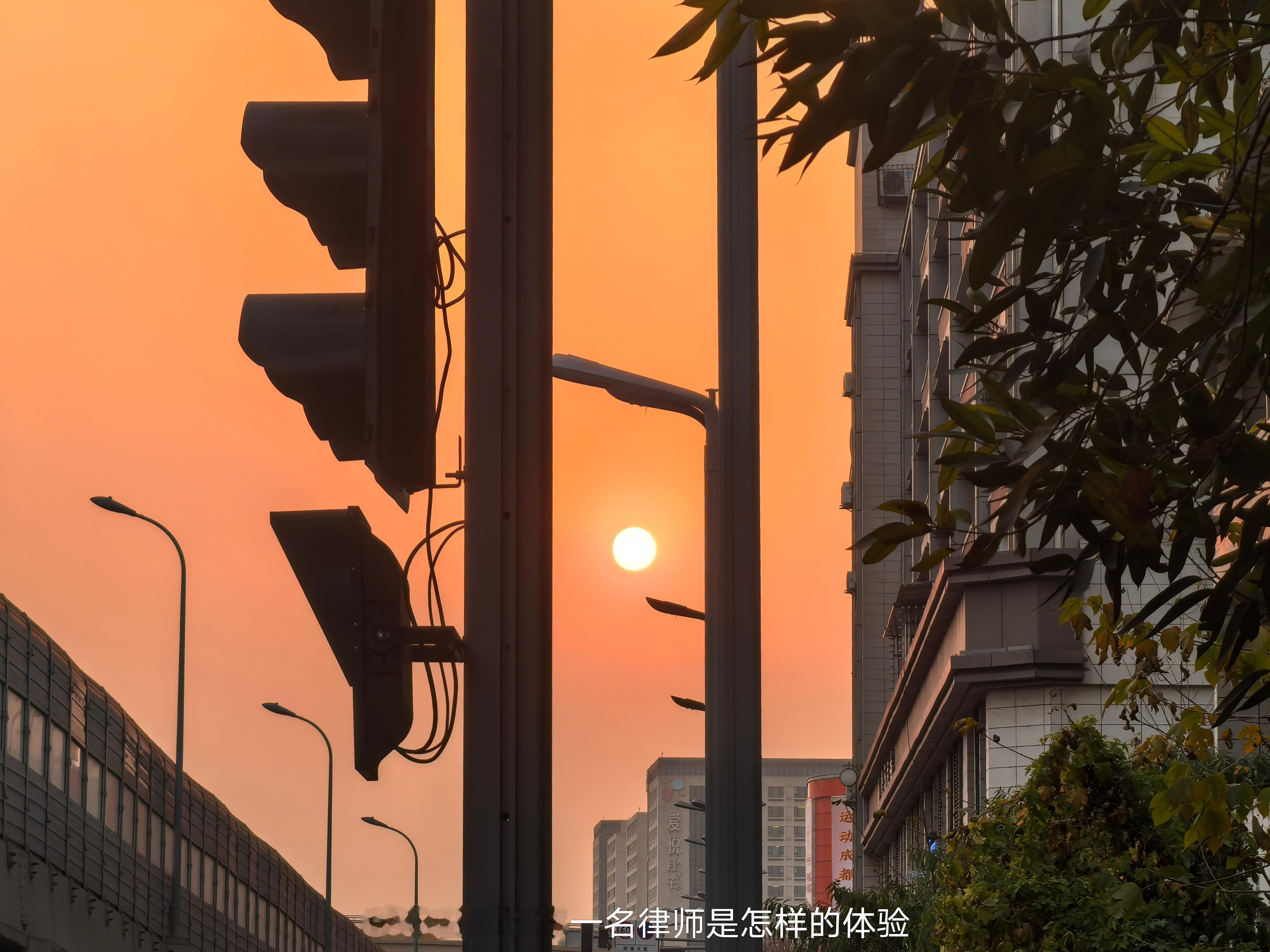 心心念念担心的事情果然成真，一直担心我方合并起诉、本案的管辖权是否有问题，没想到