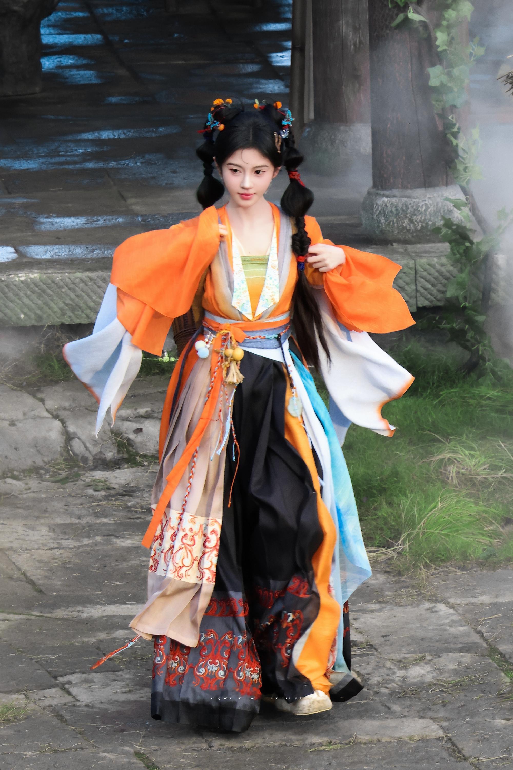 鞠婧祎[超话] jjy鞠婧祎 jjy鞠婧祎阿黛 “以这份热爱，致你那嗳阳般的笑容