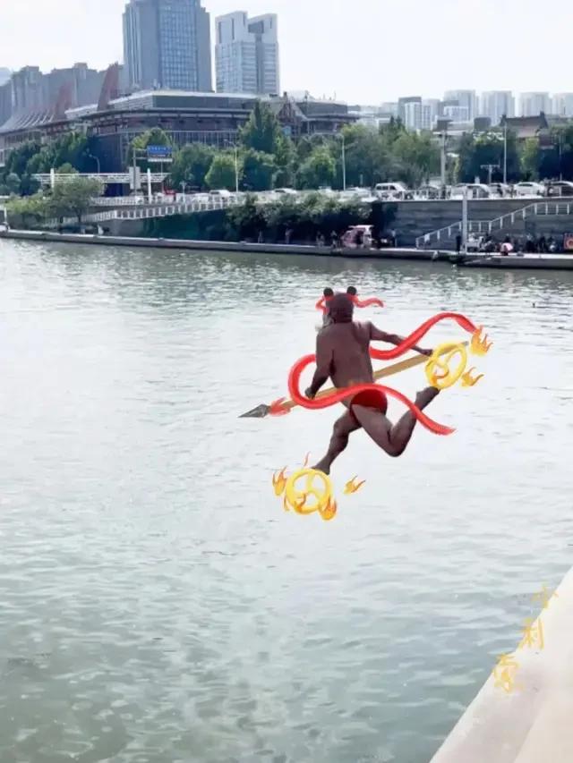 天津跳水大爷[给力]