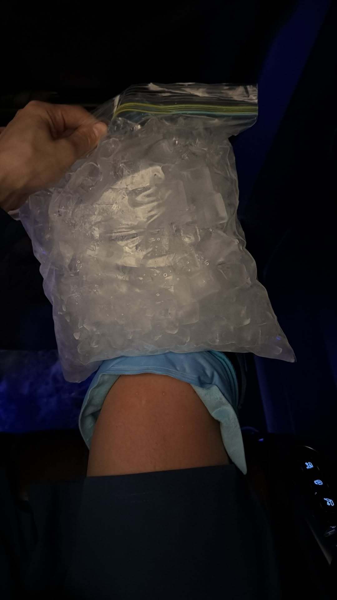 “CB百蓝_。251115 ins story更新： 