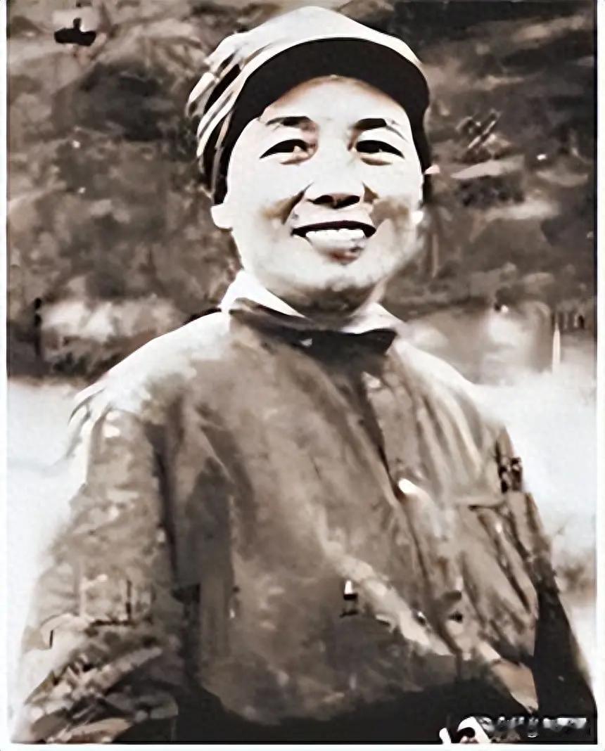 她比许世友陈赓官还大！红军唯一女师长，五百娘子军缴械敌军整团，写下红军史上一段传