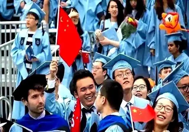 [微风]美国人一针见血：“如果中国真的那么好，为啥还有大批人移民到美国？”中国人