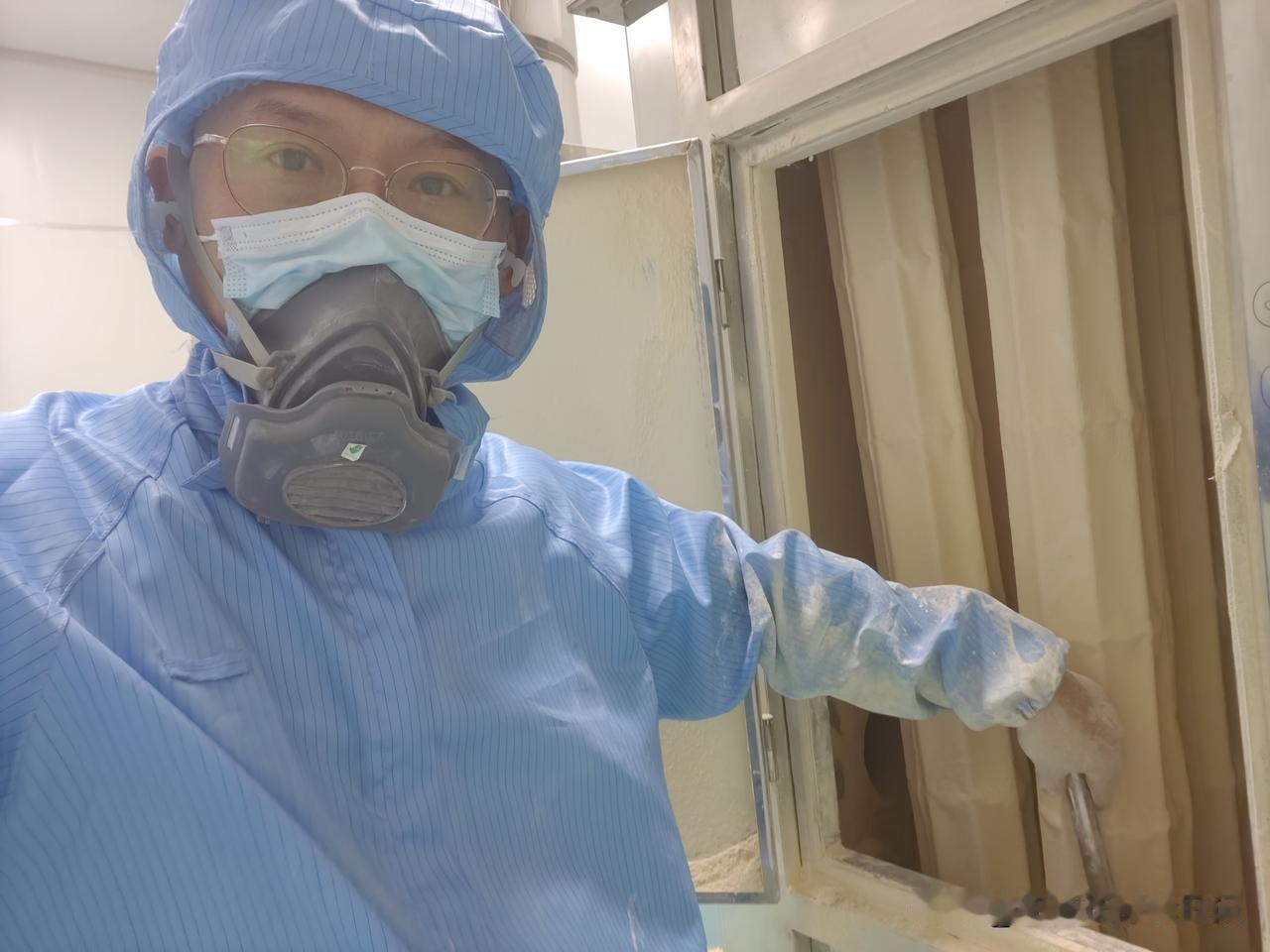 职场最扎心的真相：
上班越久越看清现实：职场从不是只拼实力、论功劳的地方。
哪怕