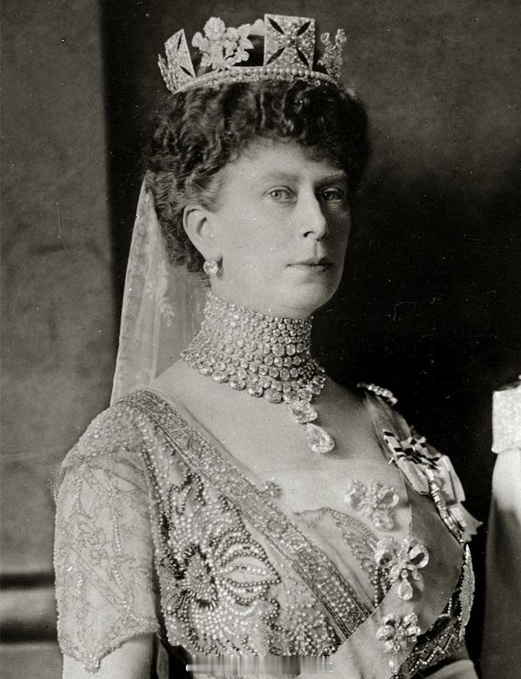 #老照片#Her Majesty Queen Mary 1913 ​​​