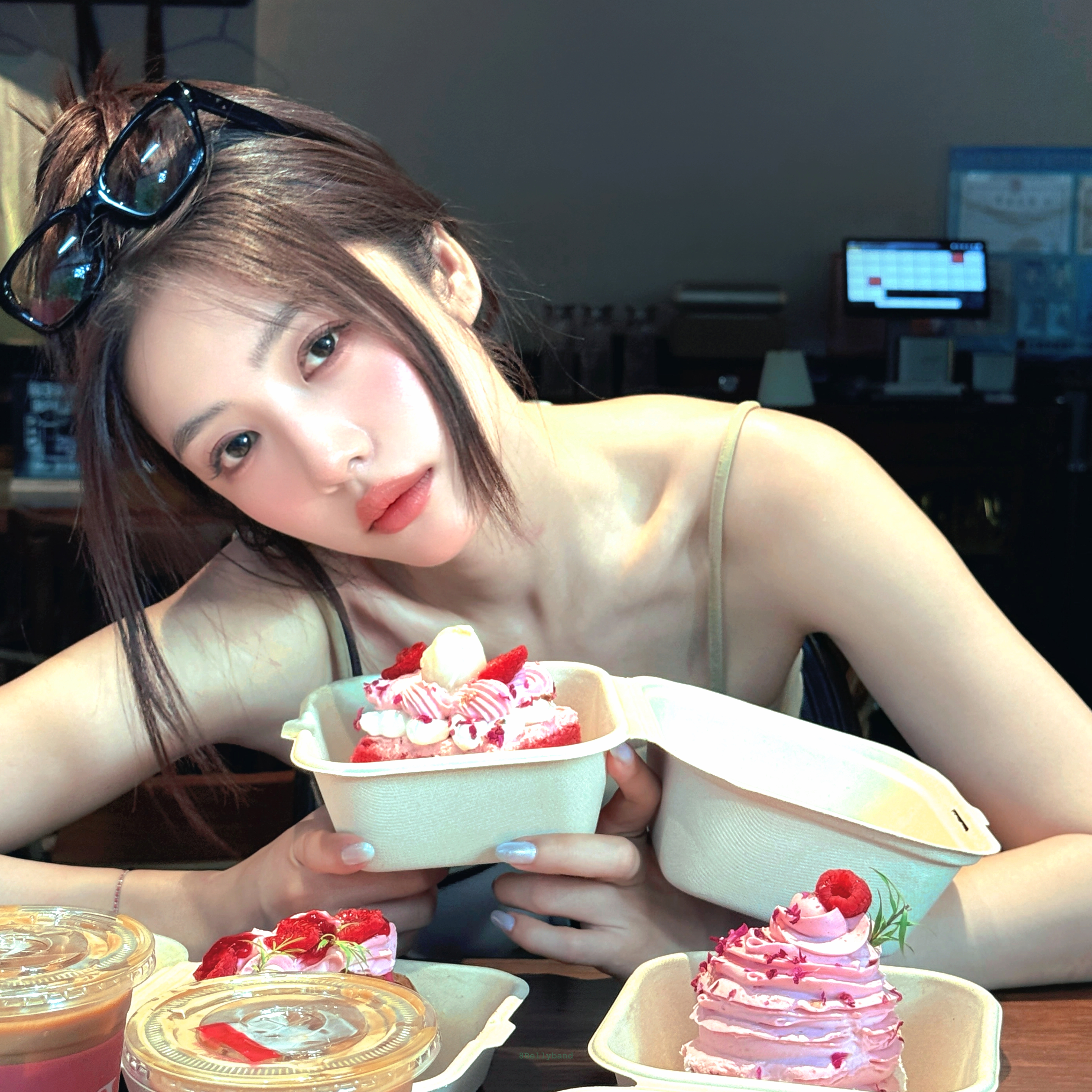 欧尼.. 