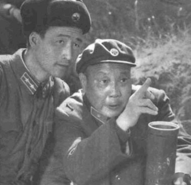 出生于农民家庭，既不认字，也不会带兵打仗，但是他却被刘伯承赞誉为“神炮手”，就连