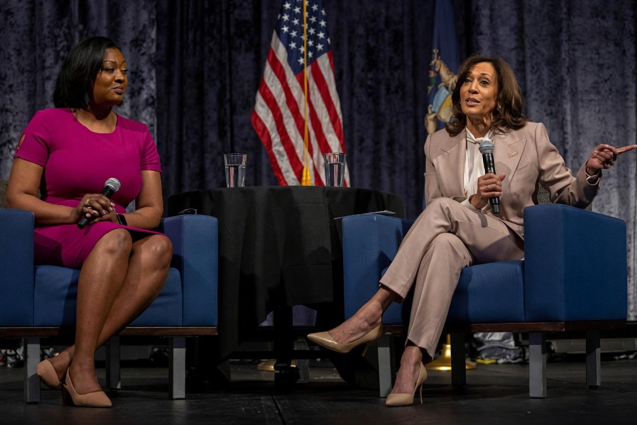 哈里斯把话挑明：是内塔尼亚胡将特朗普卷入伊朗战争。
本周六，在密歇根州底特律的一