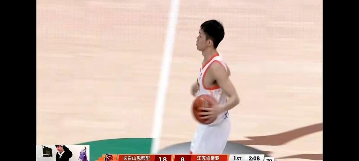 又输了！江苏男篮这球看得真是糟心。

CBA常规赛第11轮，江苏肯帝亚客场72比