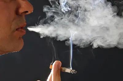 烟越来越贵没人买,

年轻人开始戒了?

背后还有新规矩。

最近去小店买东西发