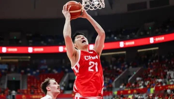 中国男篮83：57大胜卡塔尔男篮赛后球员表现评分！
杨瀚森 9.6分（进步肉眼可