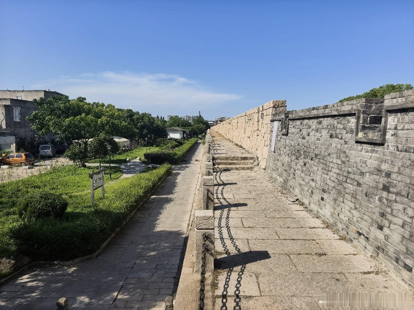 明民间自建城堡，778*445，城墙完整，保存较好，四水门，四城门，十二敌楼，抵