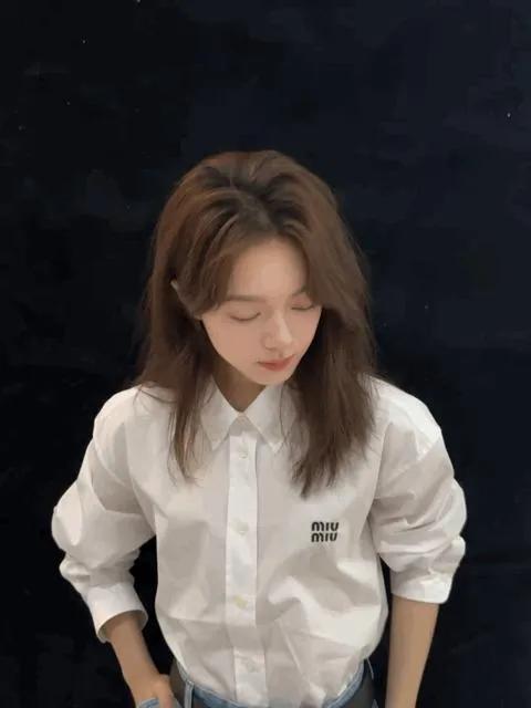 赵今麦的可爱表情包到底有多绝，简直就是霸道小可爱。