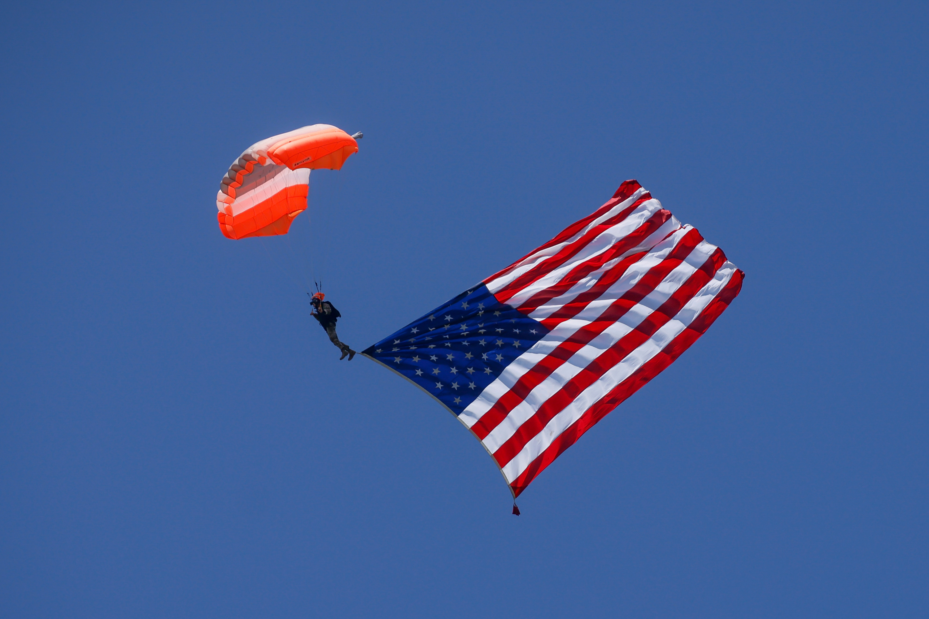 【美媒：#万斯和鲁比奥将牵头美伊谈判#】据美国《纽约时报》网站3月24日报道，两