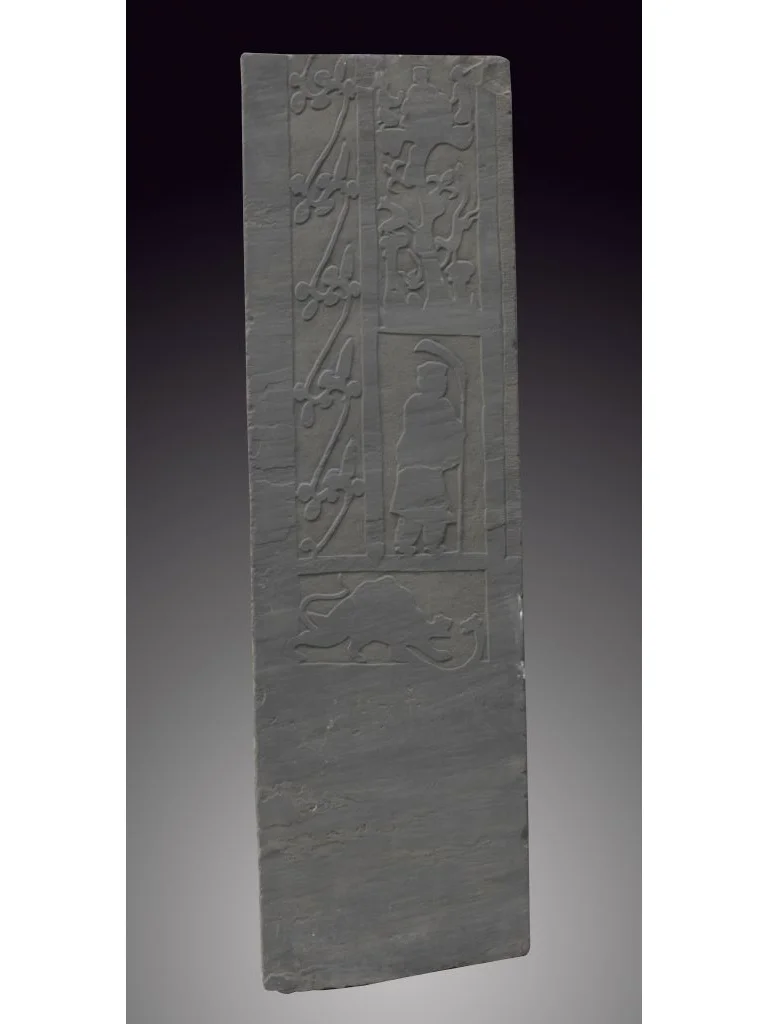 拥彗门吏门柱画像石