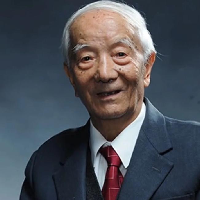 曾经大家熟悉的航天四老，
如今已经全部离开了我们，
有网友发出感慨，王希季是四老