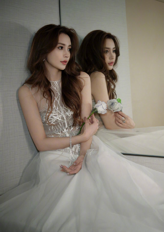 Angelbaby高定长裙星辰大海太美了～ ​​​