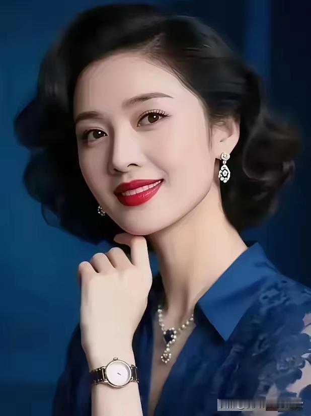 我都不好意思说，
至今我还单身过。
真是难遇帅小伙，
头条打卡也不错。