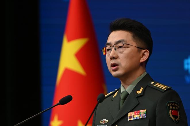 国防部这次的态度太明确了，简直就是把丑话说在了最前头：谁要是敢往中国本土扔一颗炸