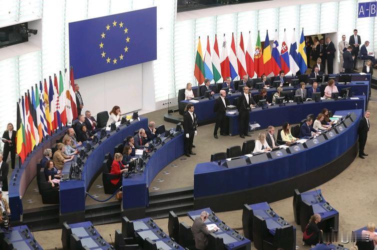 欧盟不给乌克兰停火。乌俄冲突已三年了，俄乌两国伤亡已经不下200万了，这场战争已