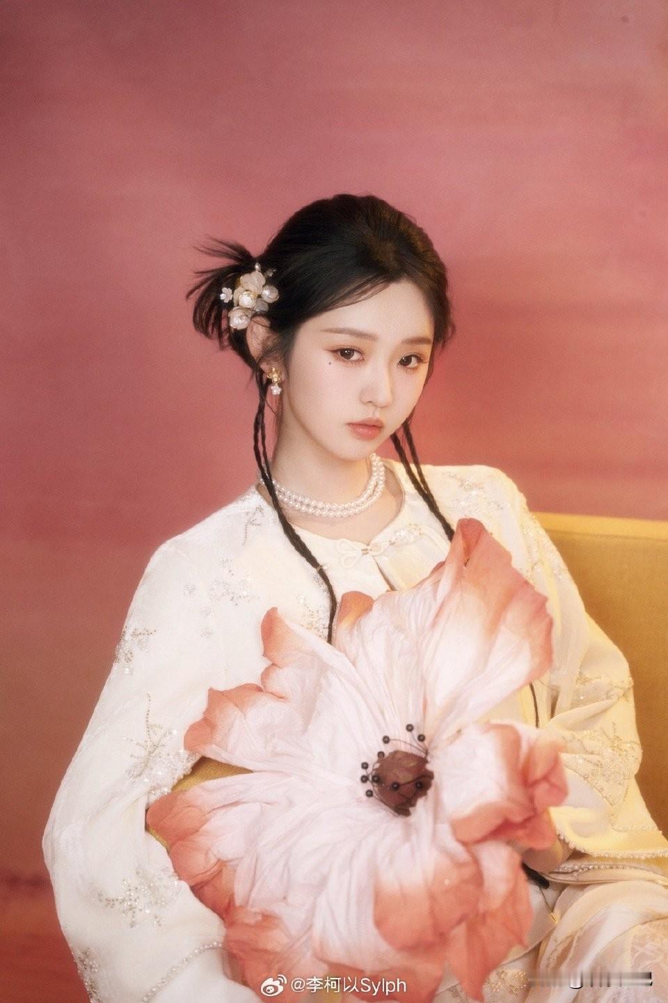 短剧演员李柯以