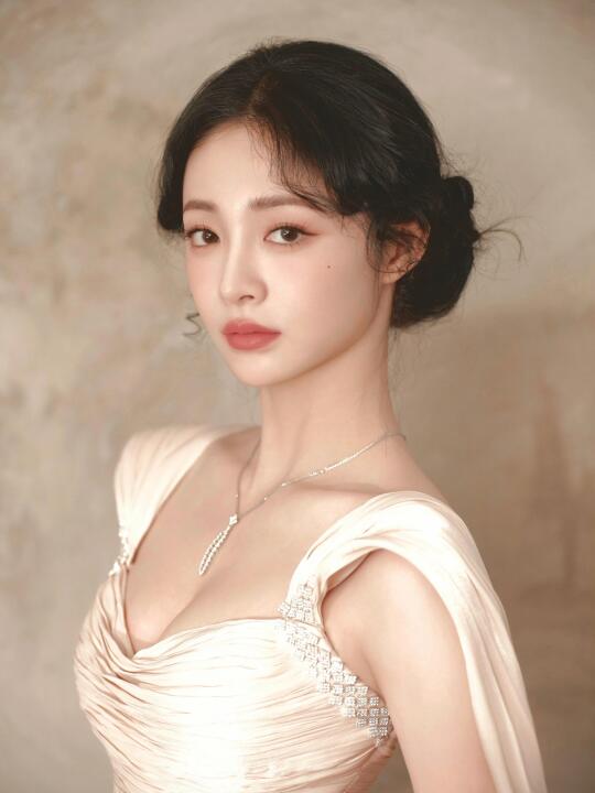 周洁琼｜今日份美女