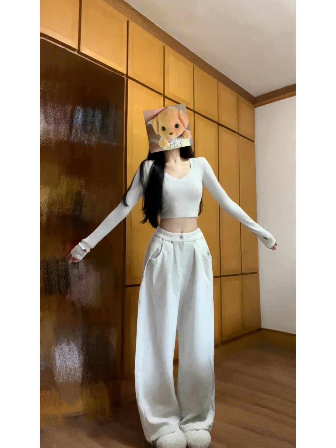 发挥梨形优势的卫裤  巨显腰细！！