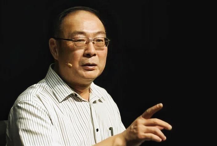 金灿荣道出了我们共同的心声：“从某种意义上讲，很多中国人在等待这一天，高市早苗这