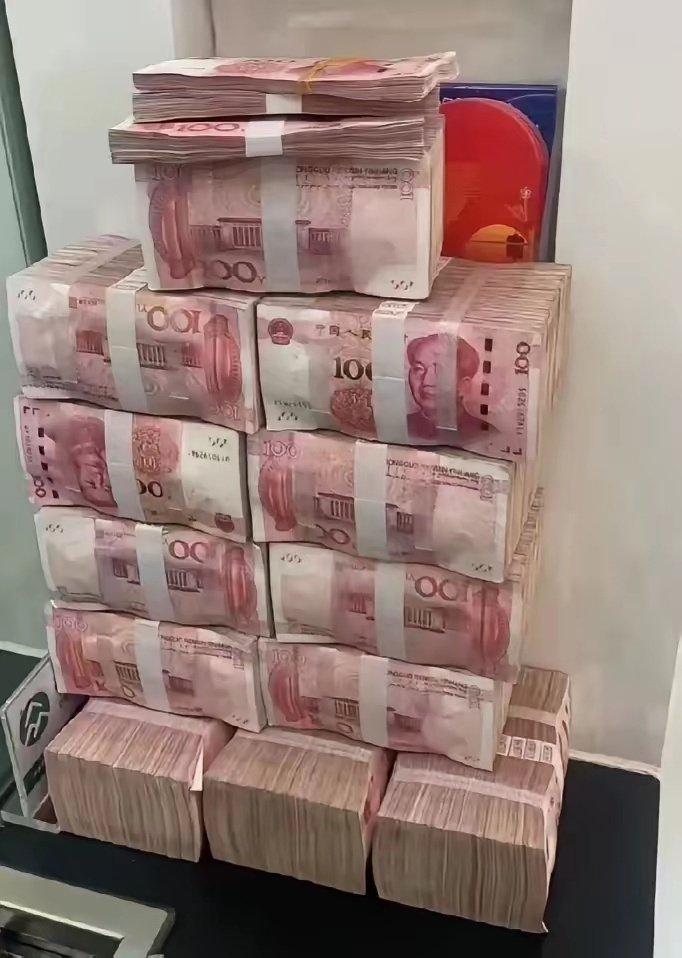不管你信不信，划走穷一年，收下富三代！钱是有灵性的，刷到请留下一句“财运亨通”。
