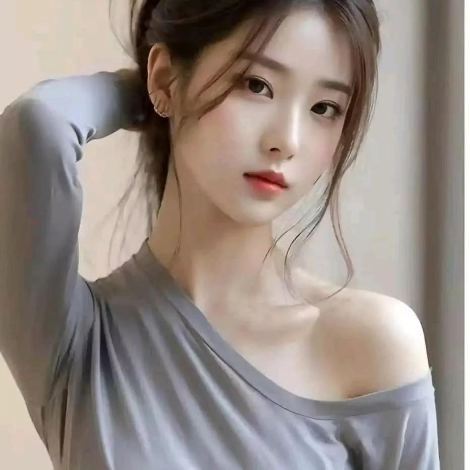 温柔少女，轻松随性，散发自然美。