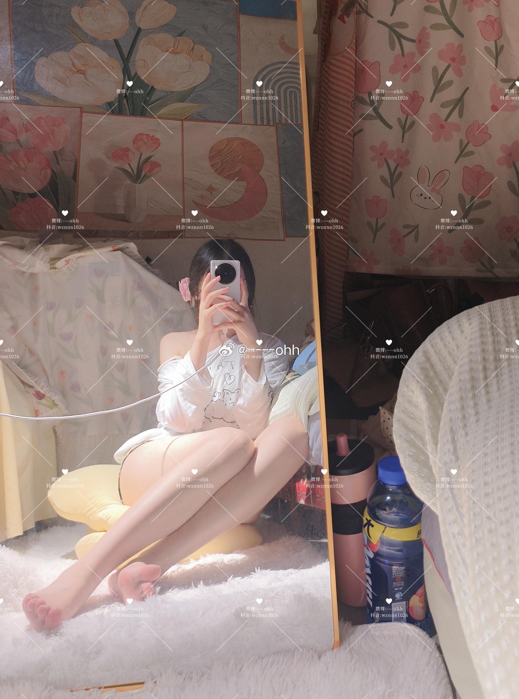 风经过 告诉我  说你在等我 ​​​