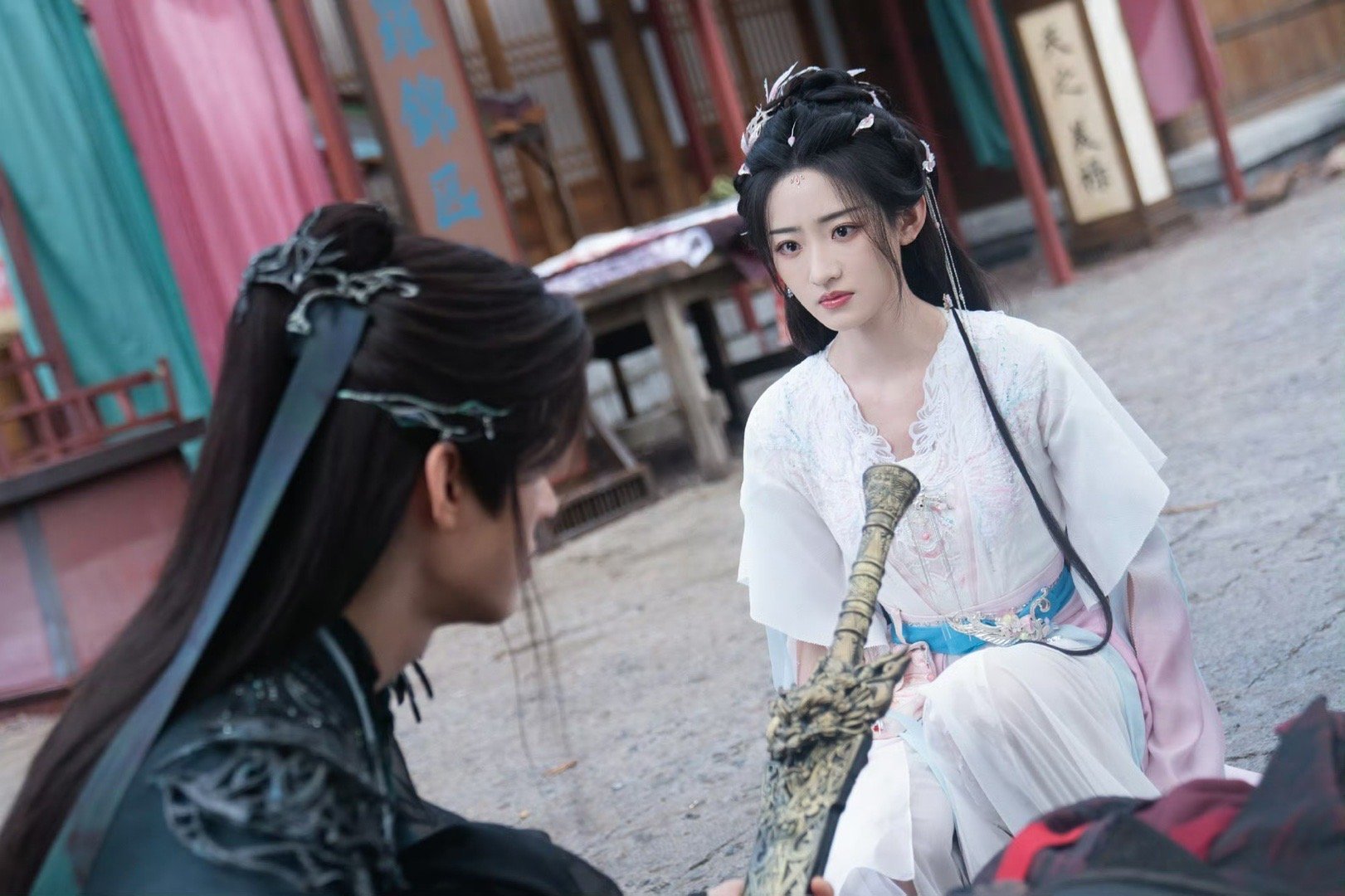 杨雨潼 白鹤淮心动渐渐失控我们小神医从最初的满不在意，到现在已经彻底心动甚至失控